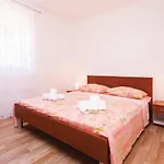 Apartman With Sea View Xi Šibenik